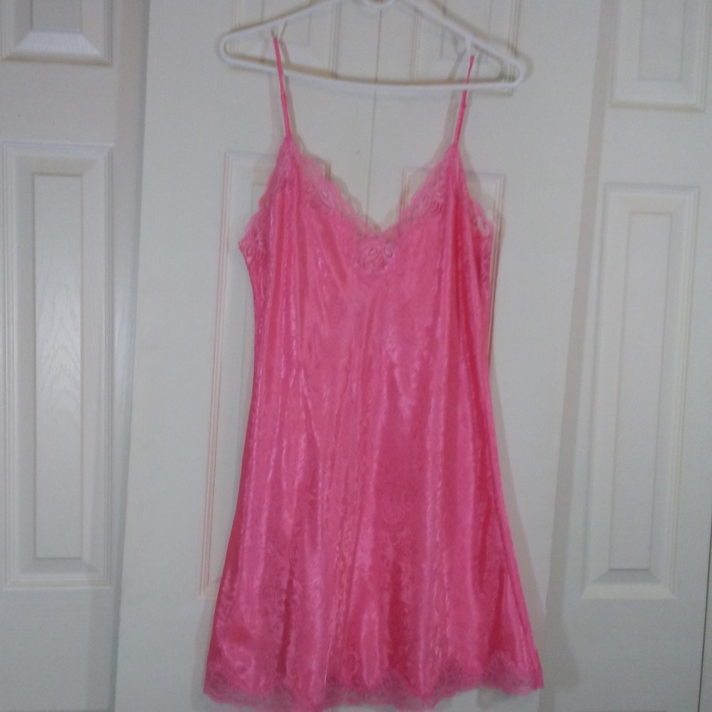 Victorias Secret  Gold Label Night Gown